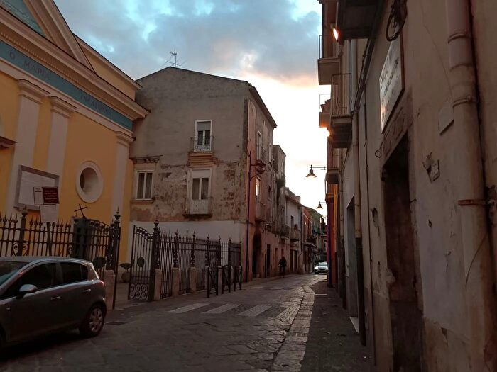 Appartamento bilocale in vendita in Via Vittorio Emanuele Snc, Mondragone