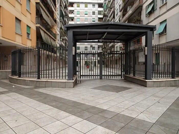 Appartamento trilocale in vendita in Piazzale della Radio, Roma