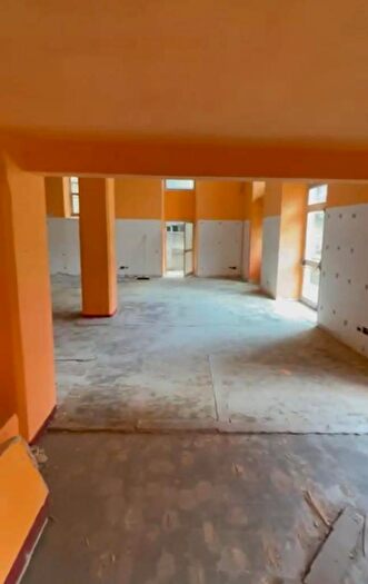 Appartamento con 9 locali in vendita in La Spezia