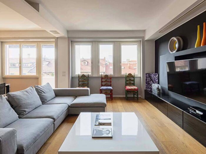 Appartamento trilocale in affitto in Galleria Buenos Aires, Morgagni, Milano