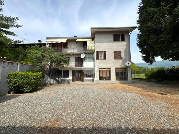 Appartamento quadrilocale in vendita in Cascina Martinetto, Bollengo