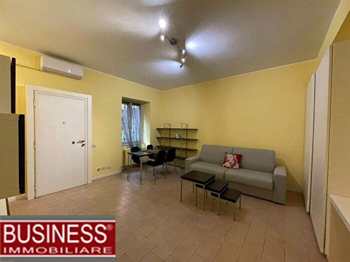 Appartamento monolocale in affitto in Via Salasco, Bocconi, Milano