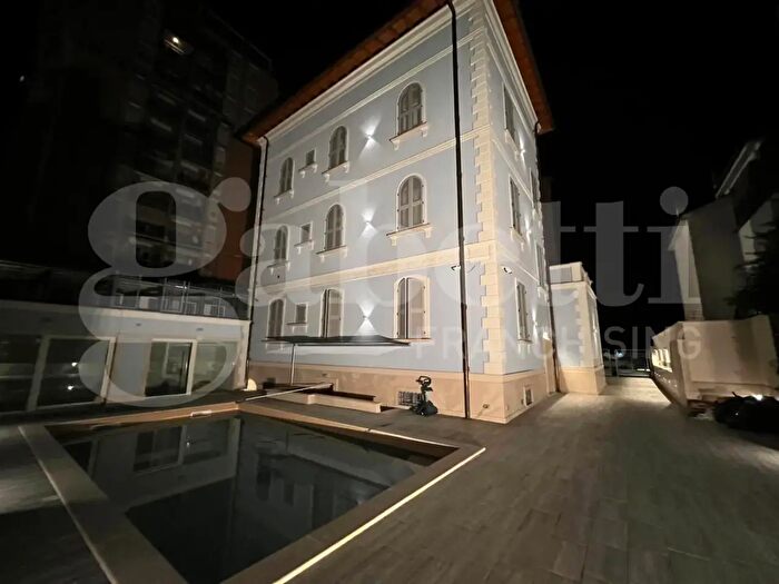 Appartamento quadrilocale in affitto in Via Montegrappa a, Terni