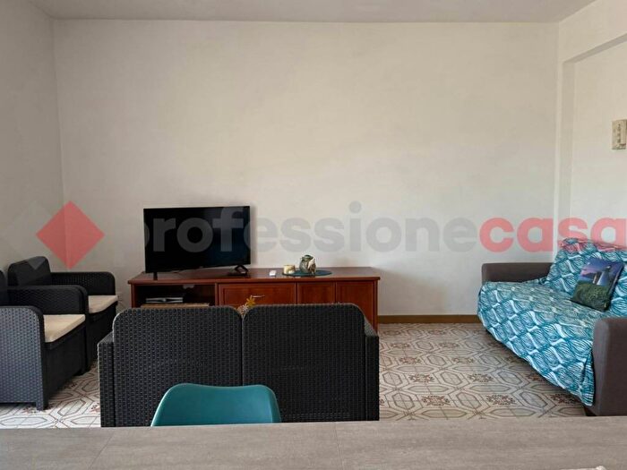 Appartamento trilocale in affitto in Via degli Eucalipti II trav dx, Gaeta