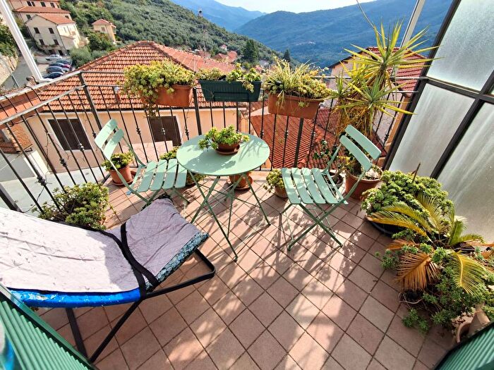 Appartamento con 6 locali in vendita in Via del Centro, Centro, Aurigo