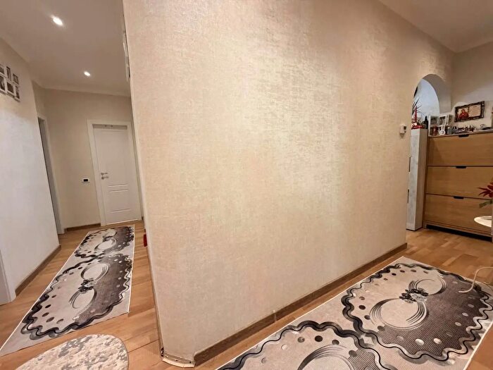 Appartamento quadrilocale in vendita in Via Livornese, Lastra A Signa