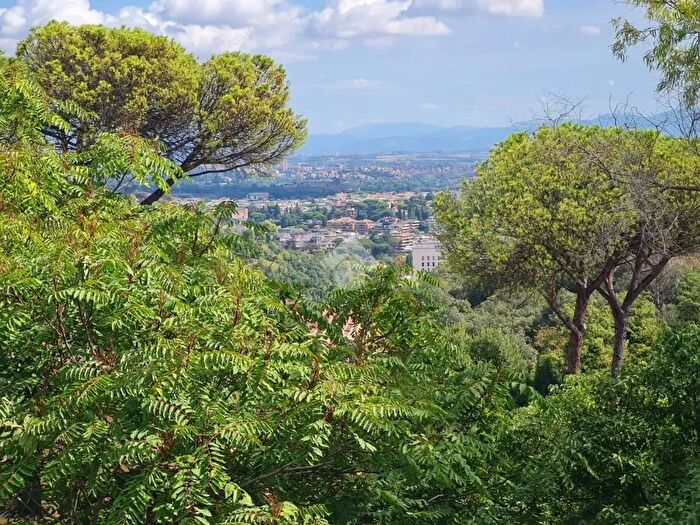 Appartamento bilocale in affitto in Via della Camilluccia, Roma