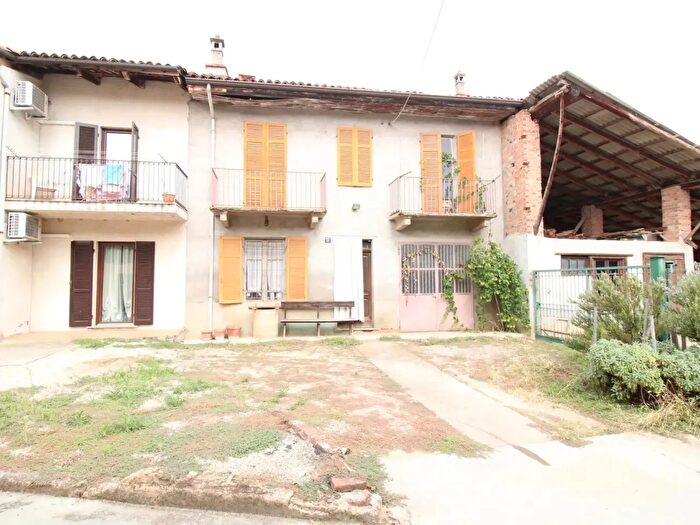 Appartamento quadrilocale in vendita in Frazione Madonna di Loreto, Canale