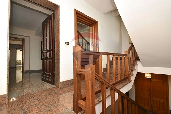 Appartamento con 8 locali in vendita in Via Umberto, Fiumefreddo Di Sicilia