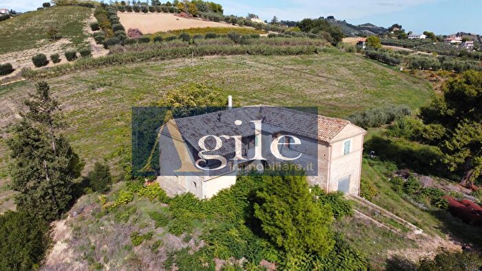 Casa con 5 locali in vendita in Contrada San Donato Snc, Monteprandone