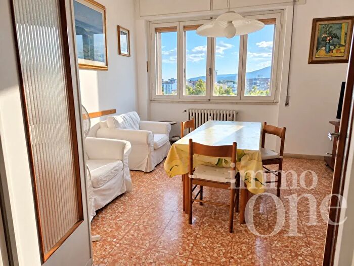 Appartamento con 6 locali in vendita in Viale Giovanni Boccaccio, Livorno