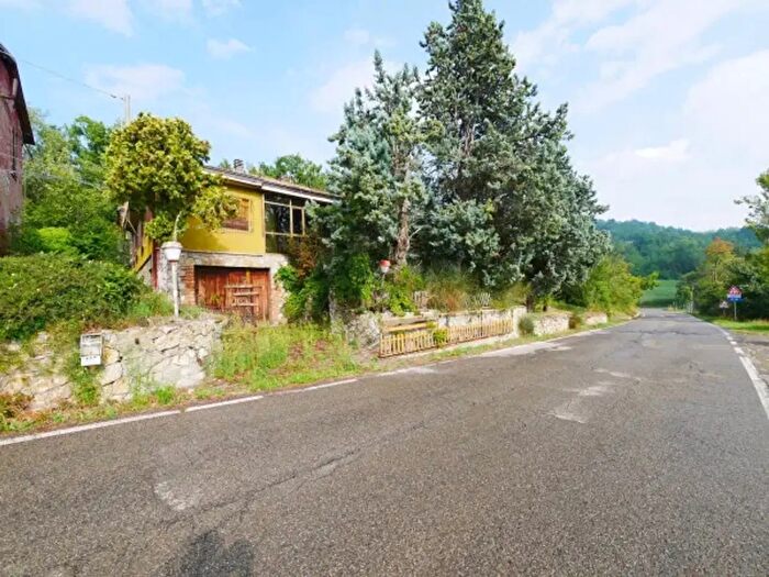 Casa con 6 locali in vendita in Via Puianello, Serramazzoni