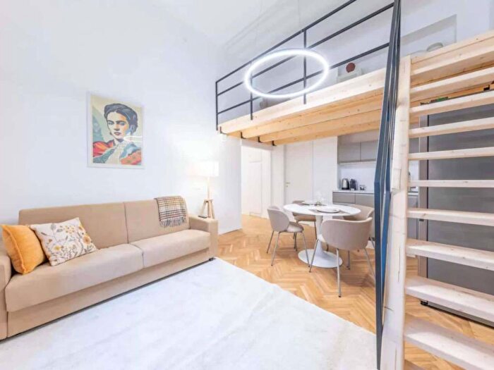 Appartamento bilocale in affitto in Via Accademia, Città Studi, Milano