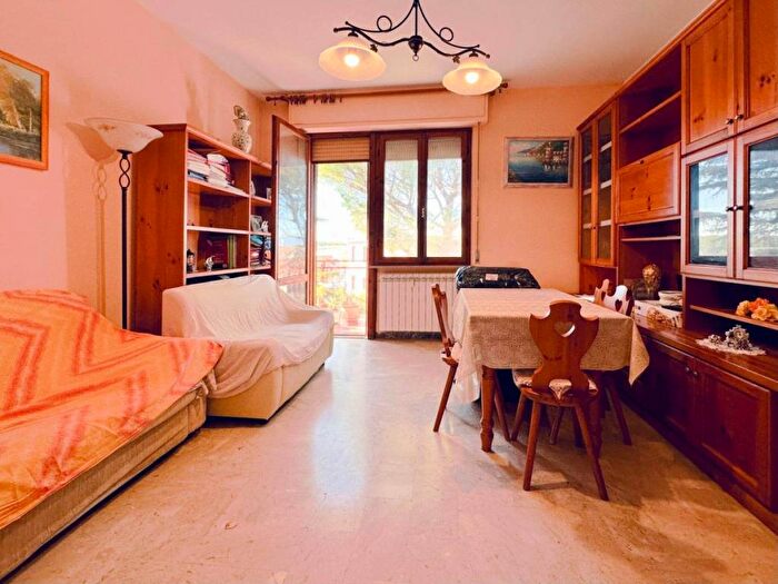 Appartamento con 5 locali in vendita in Via Giuseppe Moruzzi, Pratale, Pisa