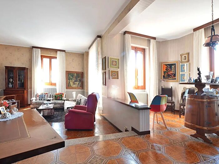Casa quadrilocale in vendita in Via Ornago, Bellusco