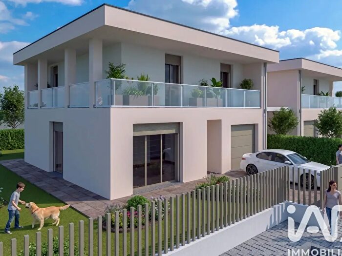 Casa quadrilocale in vendita in Via Cavaliere Dino Bonina, Terre del Reno