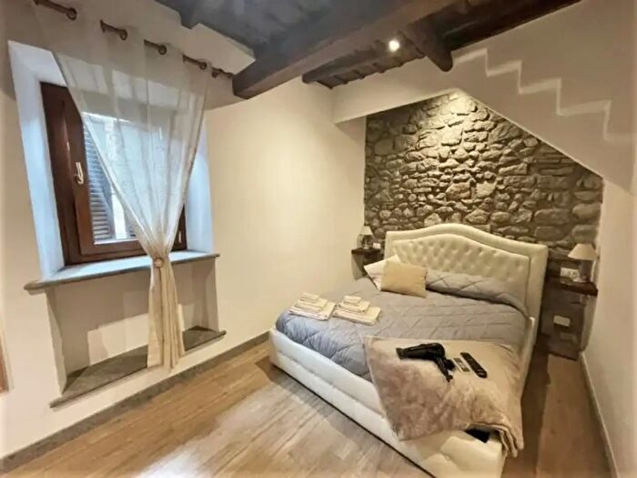 Casa con 5 locali in vendita in Via San Pellegrino, Viterbo