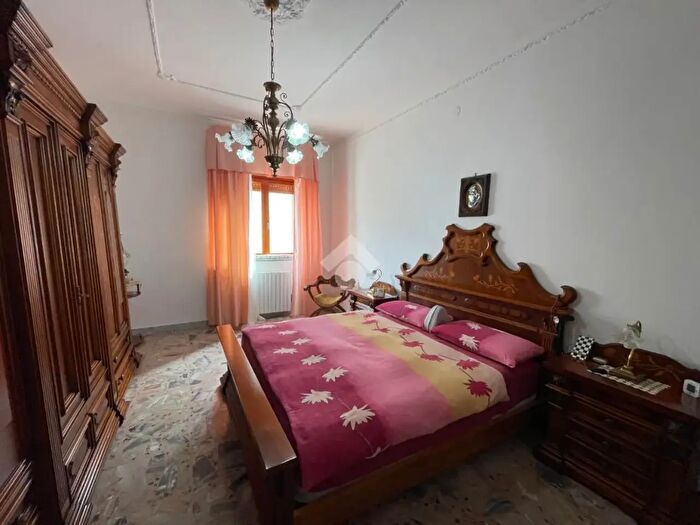 Appartamento trilocale in vendita in Via Catanzaro, Ceglie Messapica