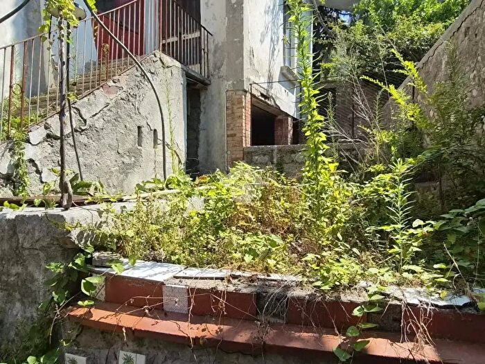 Casa trilocale in vendita in Via S Spirito, Montesarchio