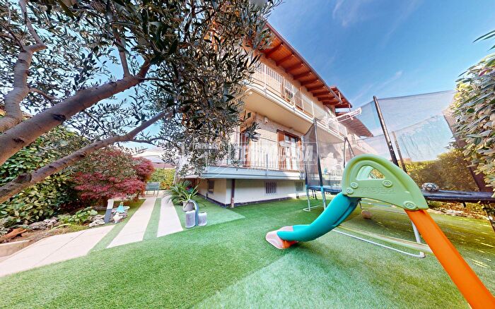 Appartamento quadrilocale in vendita in Via Trieste, Volpiano