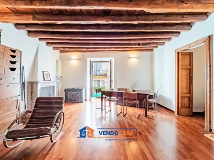 Appartamento trilocale in affitto in Via Giovanni Battista Niccolini, Milano