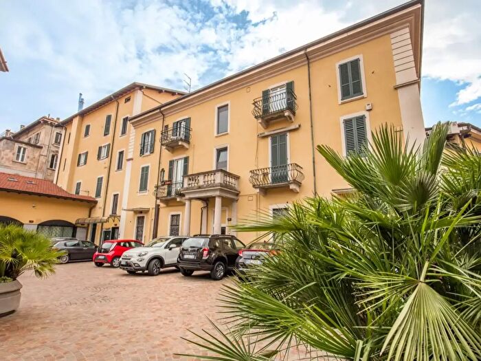 Appartamento bilocale in affitto in Morosini, Varese