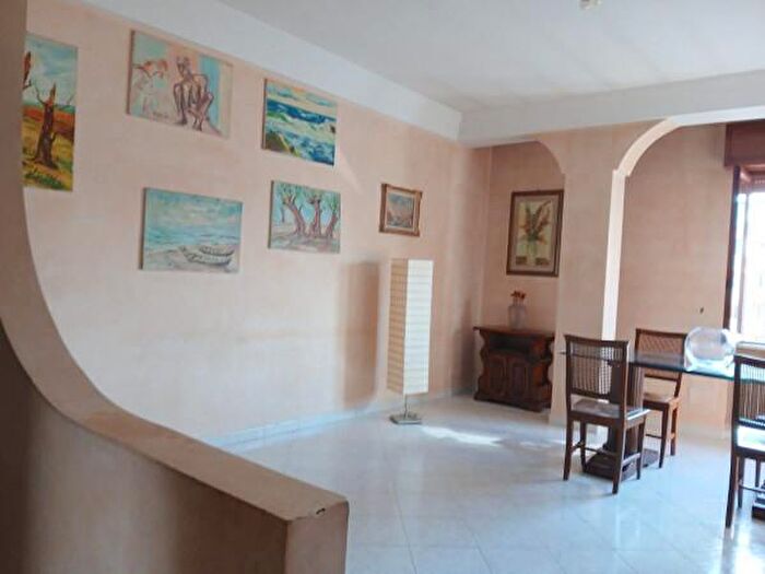 Appartamento trilocale in vendita in Via Raffaele Fulgosio, Piacenza