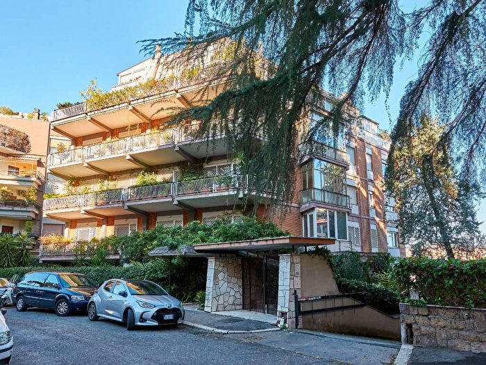 Appartamento bilocale in affitto in Via Francesco Mengotti, Vigna Clara Vigna Stelluti, Roma