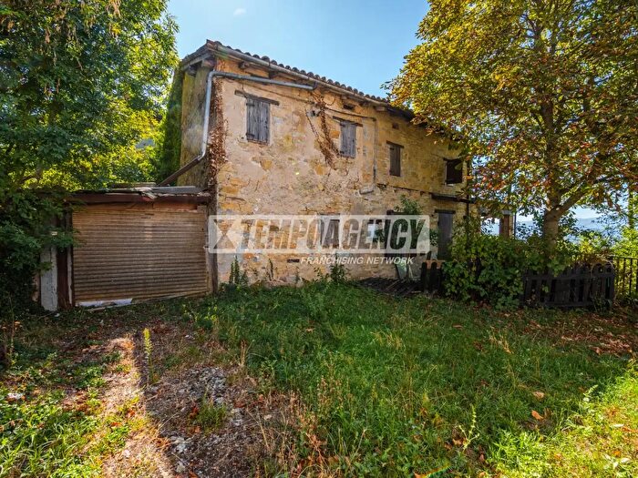 Appartamento trilocale in vendita in Via Monfestino, Serramazzoni