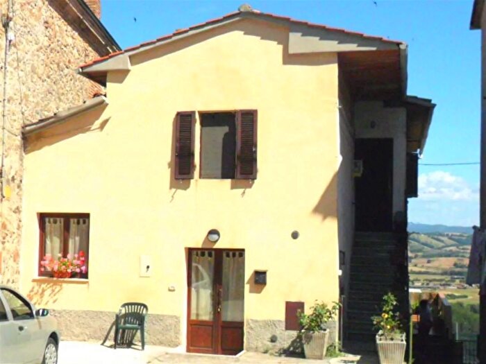 Casa quadrilocale in vendita in Sasso dOmbrone Paese Cinigiano Grosseto, Cinigiano
