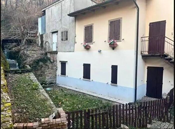 Appartamento con 6 locali in vendita in Via MontalbanoPosta, Firenzuola
