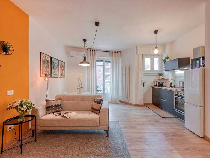 Appartamento bilocale in affitto in Via Lorenteggio, Giambellino, Milano