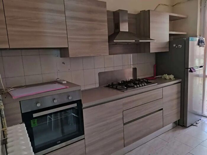 Appartamento trilocale in affitto in Val Trompia, Milano