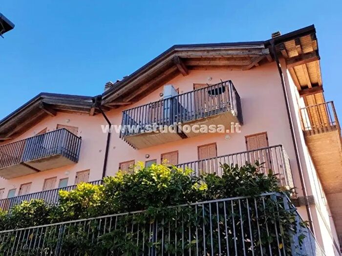 Appartamento trilocale in vendita in Piazza Grande, Brentonico