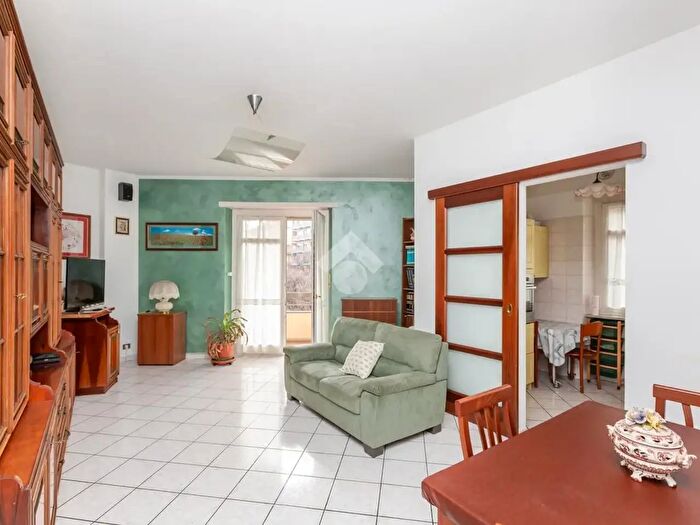 Appartamento bilocale in vendita in Corso Corso Sebastopoli, Torino