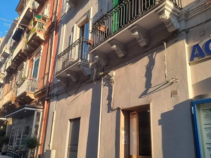 Appartamento bilocale in affitto in Via Mazzini, Taranto
