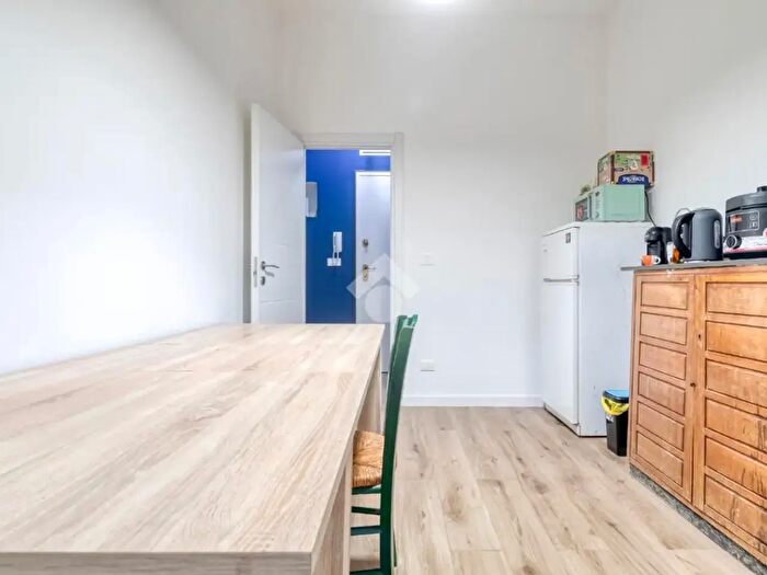 Appartamento trilocale in vendita in Via Giuseppe Bentivogli, Bologna