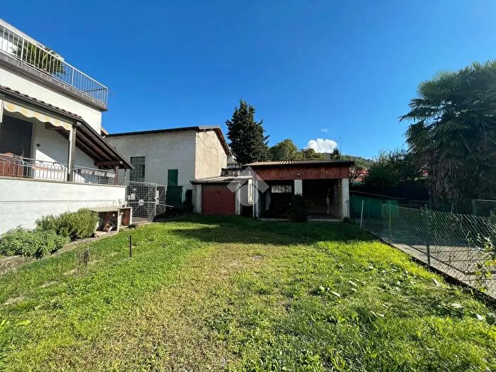 Casa trilocale in vendita in Via Valbona, Ponteranica