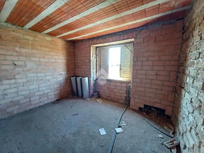 Appartamento quadrilocale in vendita in Via Sp, Faleria