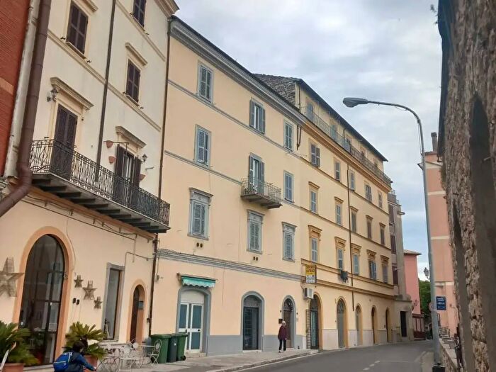Appartamento trilocale in vendita in Via Monte Gennaro, San Polo Dei Cavalieri