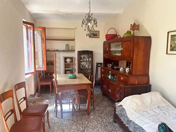 Casa con 11 locali in vendita in Strada Bauchieri, Cocconato