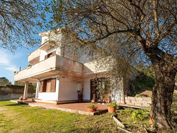 Casa con 5 locali in vendita in Strada Vicinale Badde Pedrosa Taniga l, Sassari