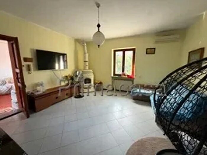 Casa con 6 locali in vendita in Via Piazza Gramsci, Canneto Sull'Oglio