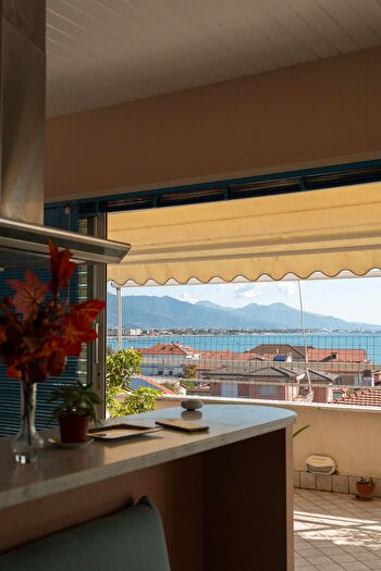 Appartamento con 5 locali in vendita in Ameglia