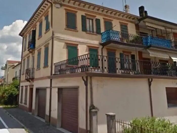 Appartamento trilocale in vendita in Via Cavassico Superiore, Borgo Valbelluna