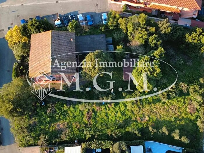 Casa con 9 locali in vendita in Santa Maria A Monte