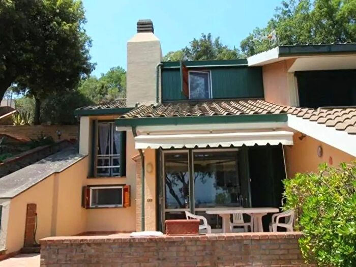 Casa quadrilocale in vendita in Castiglione Della Pescaia