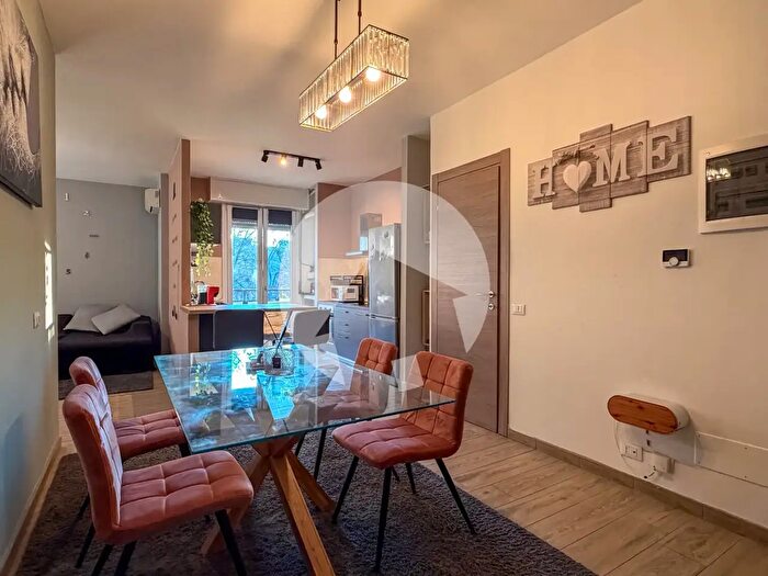 Appartamento con 6 locali in vendita in Viale Olimpia, Reggio Emilia