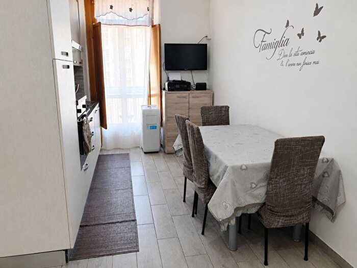 Appartamento trilocale in affitto in Via Italia, Settimo Torinese