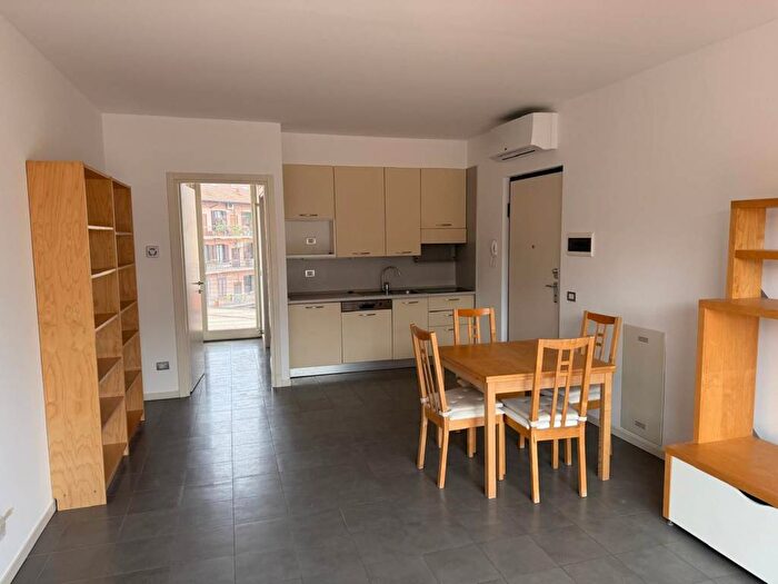 Appartamento monolocale in affitto in Via Luigi Federico Menabrea, Farini, Milano